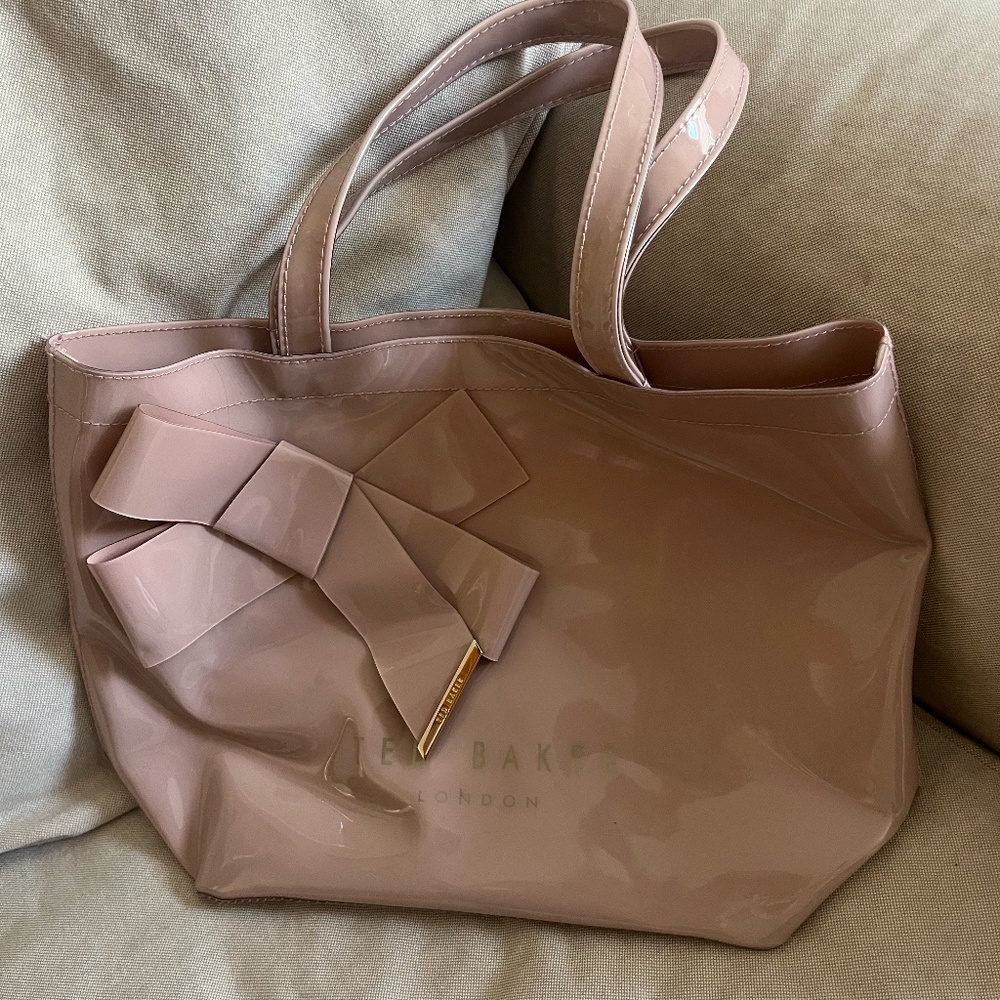 Ted Baker purse used twice